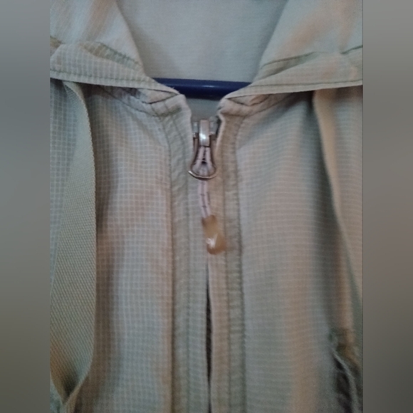 Women's tent size medium jacket - Picture 6 of 8